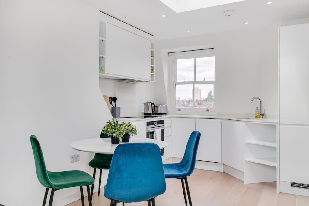 Modern 1 Bedroom Flat In Battersea Londyn Zewnętrze zdjęcie