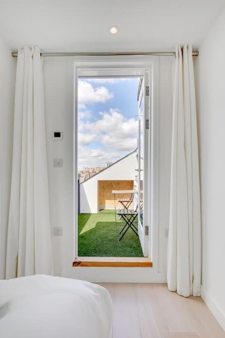 Modern 1 Bedroom Flat In Battersea Londyn Zewnętrze zdjęcie